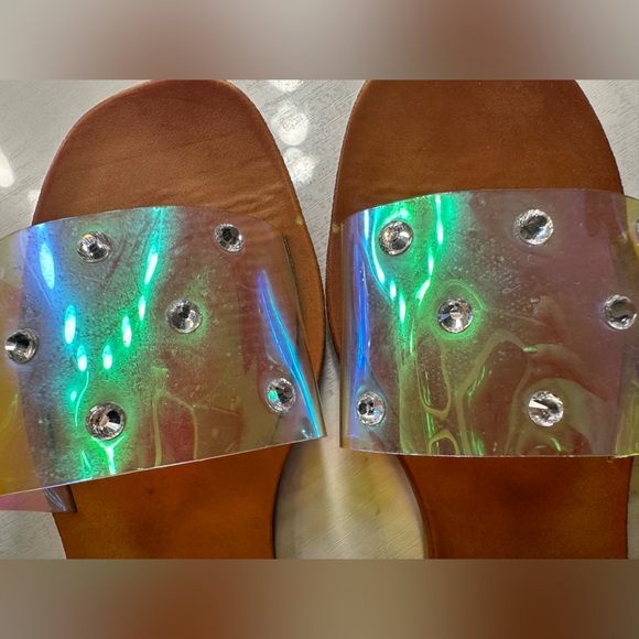 Bakers flat iridescent sandals with rhinestones size 7 - Picture 2 of 5
